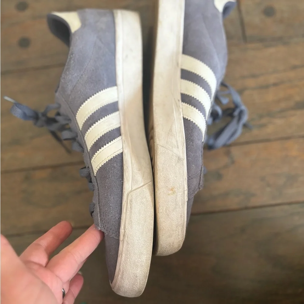 Adidas Men's Gray Blue and White Campus Sneakers Size 10.5